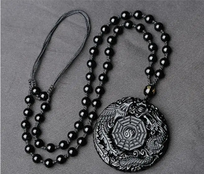 Colar Talismã Amuleto da Sorte Preto com Pedra Obsidiana Esculpida